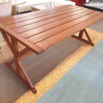 Täispuidust uus aialaud