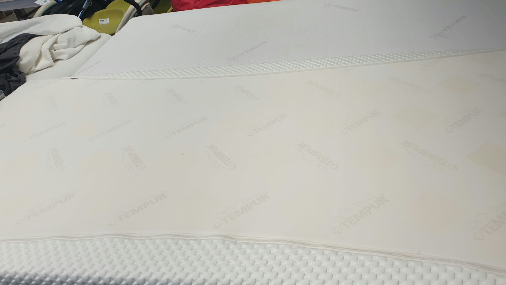 Madrats "TEMPUR" 90 x 200